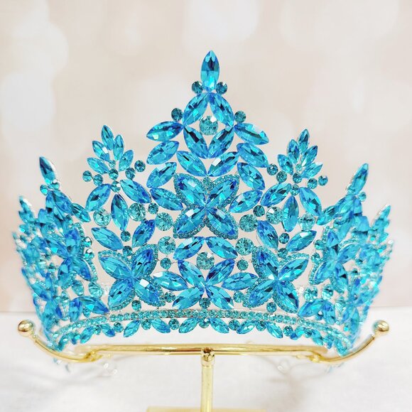 Mermaid crown, Fairy headpiece, bridal wedding crown, stunning silver crown